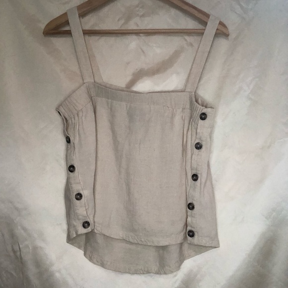 Universal Threads linen tank top with side buttons - Picture 2 of 5